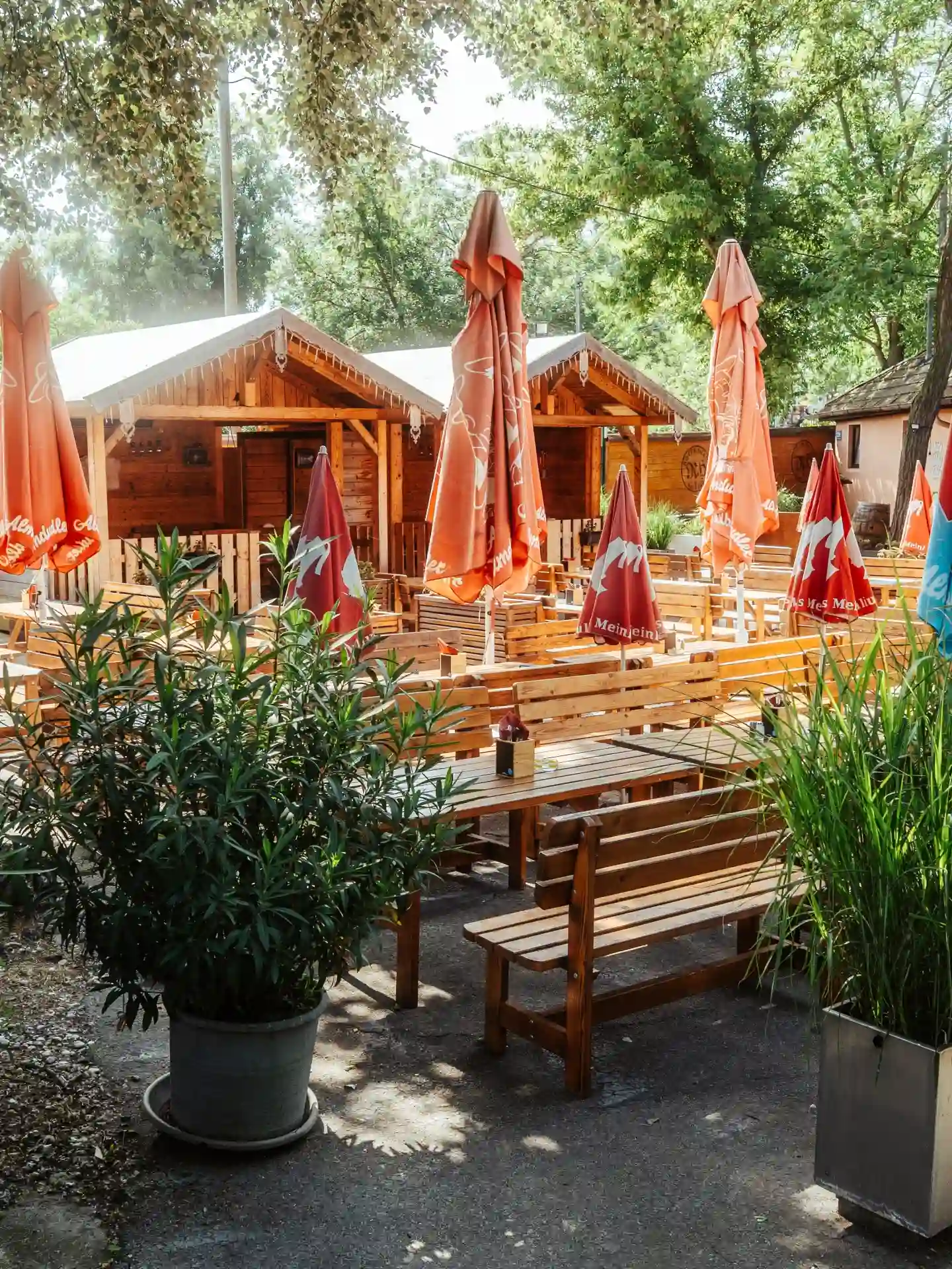 Gastgarten Wiener Restaurant Roter Hiasl