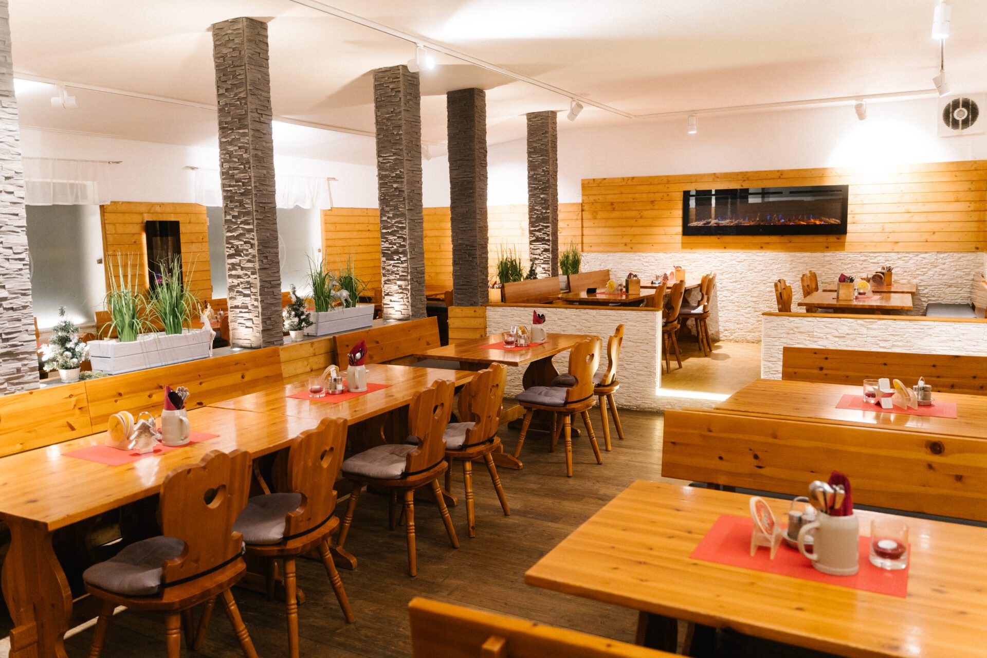 Roter Hiasl Restaurant 1220 Wien Lobau (18)